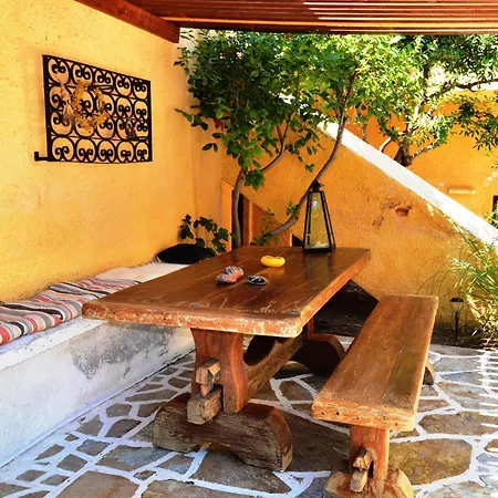 Vagia Apartments, Aegina Island Aparthotel 3*