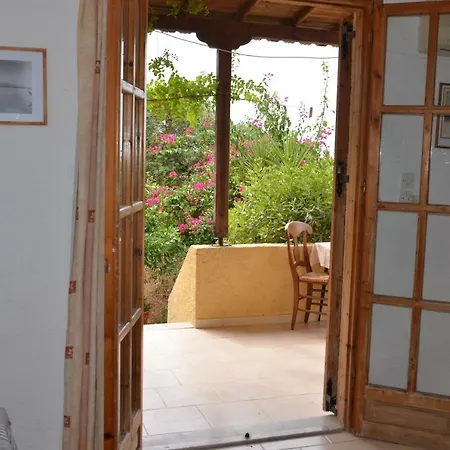 Vagia Apartments, Aegina Island 3*